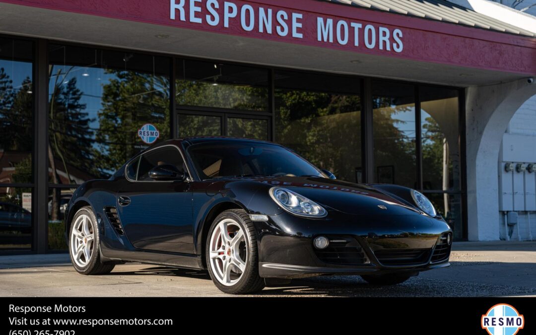 2011 Porsche Cayman Coupe 2D