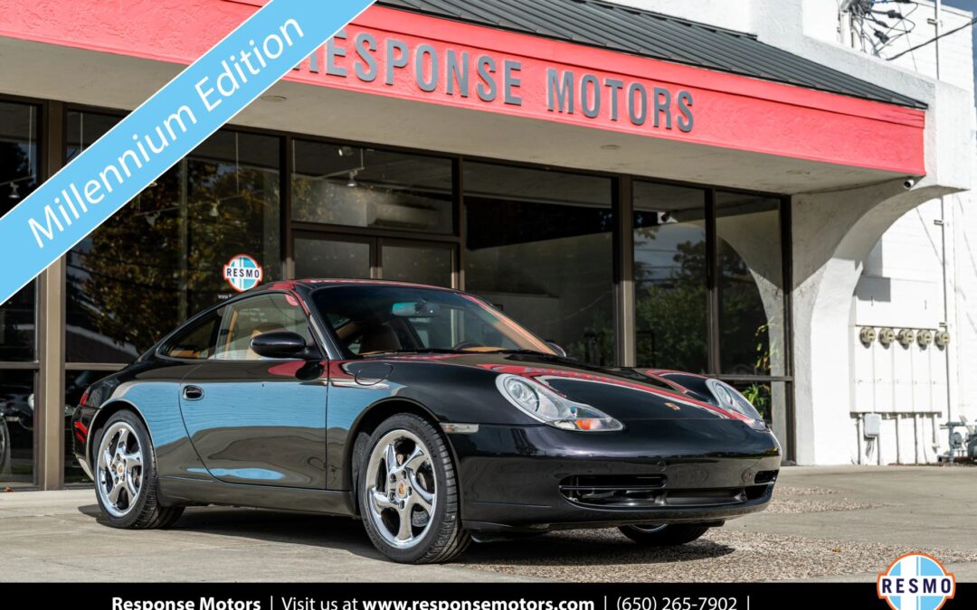 2000 Porsche 911 Carrera 4 Coupe 2D